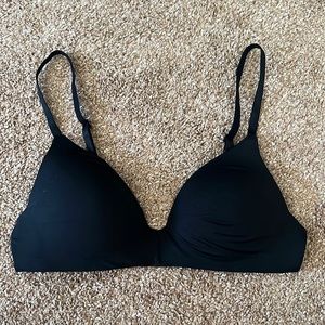 black Victoria’s Secret padded bra